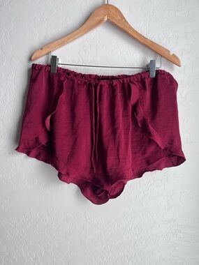 H&M satin like ruffle shorts